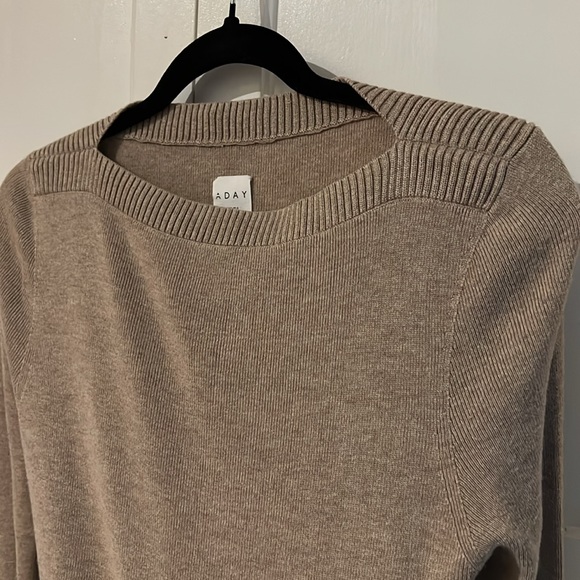 ADAY Branch out sweater - L - Picture 7 of 8